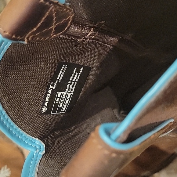 Ariat Women's Cowgirl Boots Size 8 - Picture 7 of 10